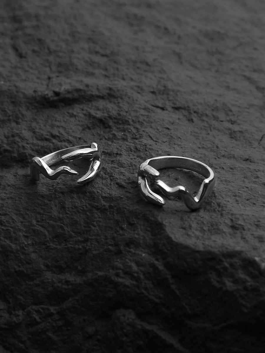 Irregular Lines Of Irregular Shaped Rings